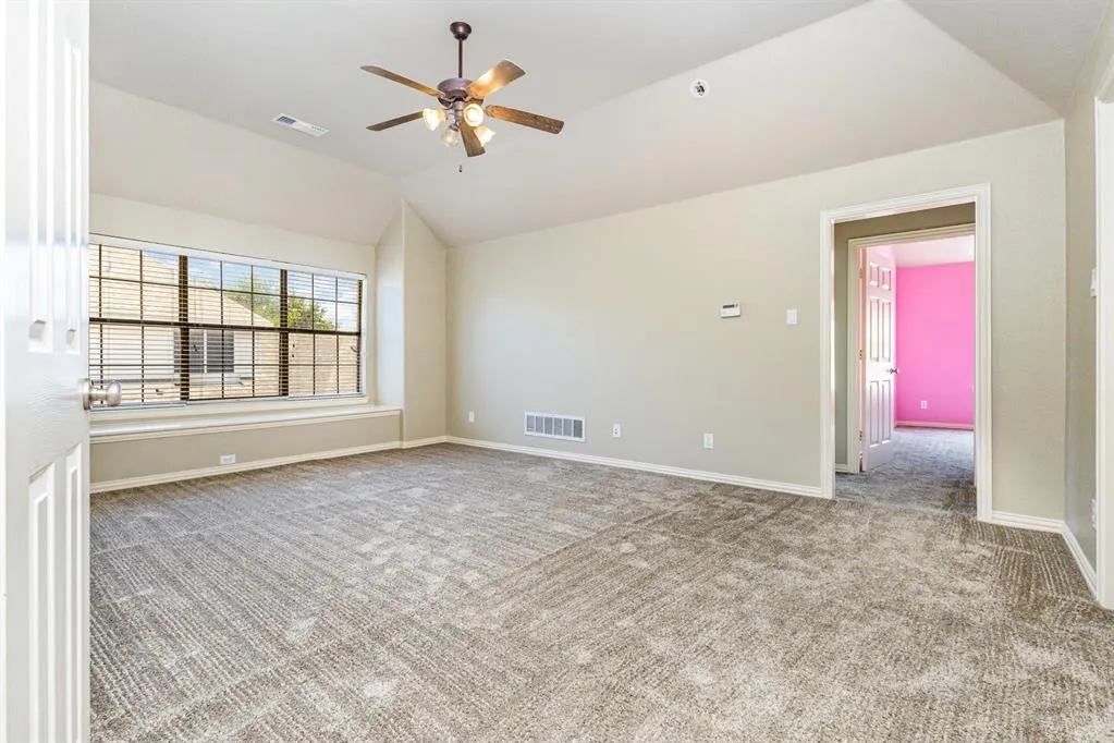 800 High Willow Drive