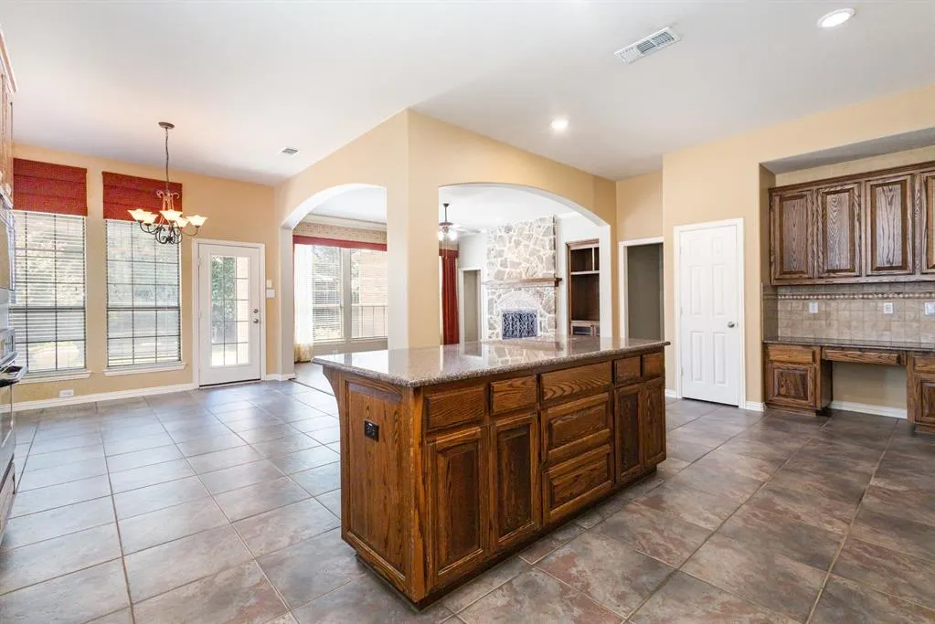 800 High Willow Drive