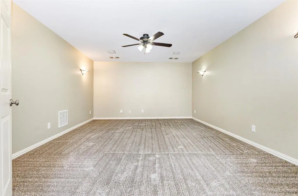 800 High Willow Drive