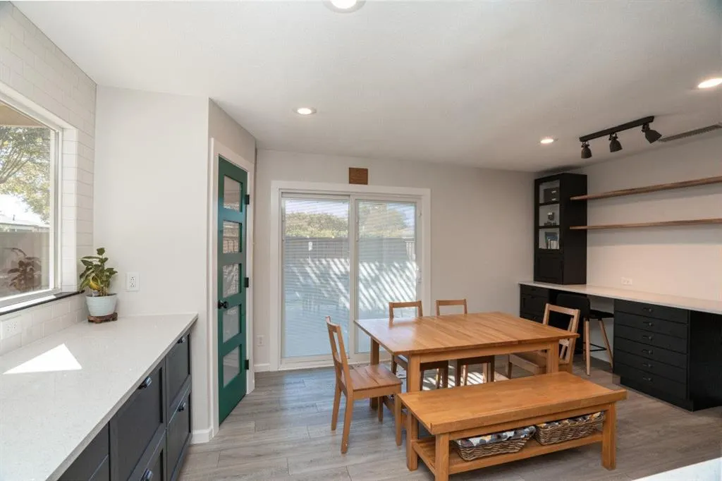 2116 Oak Brook Drive