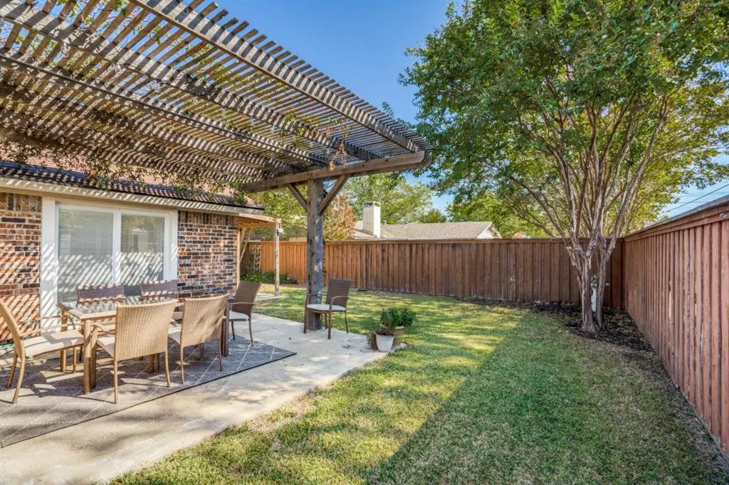 2116 Oak Brook Drive