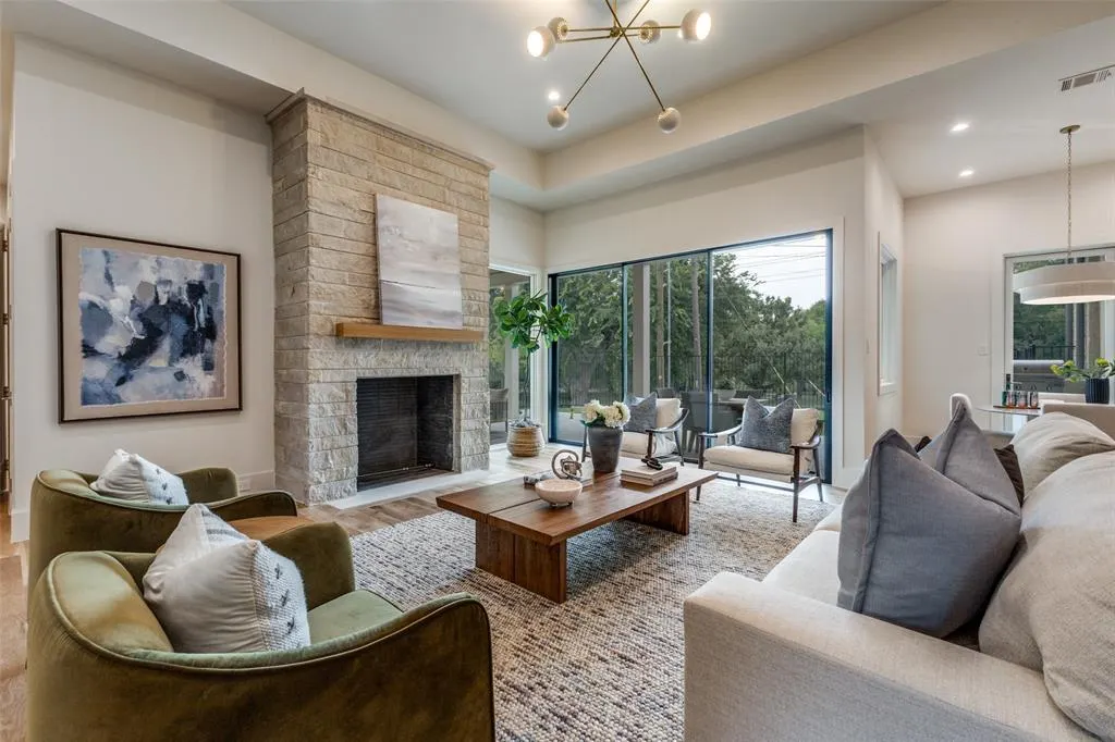 7163 Lyre Lane