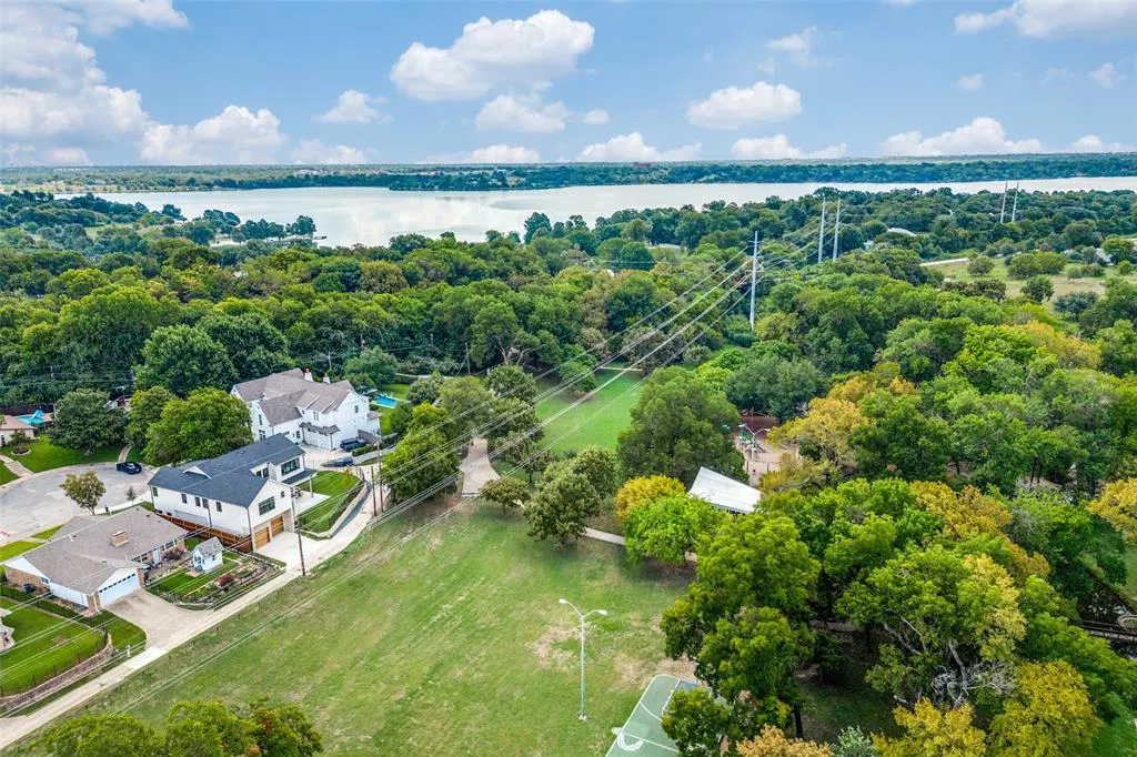 7163 Lyre Lane