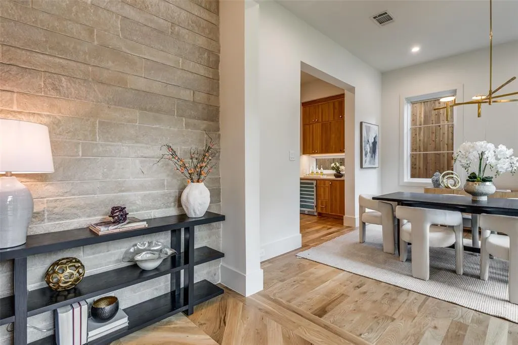 7163 Lyre Lane