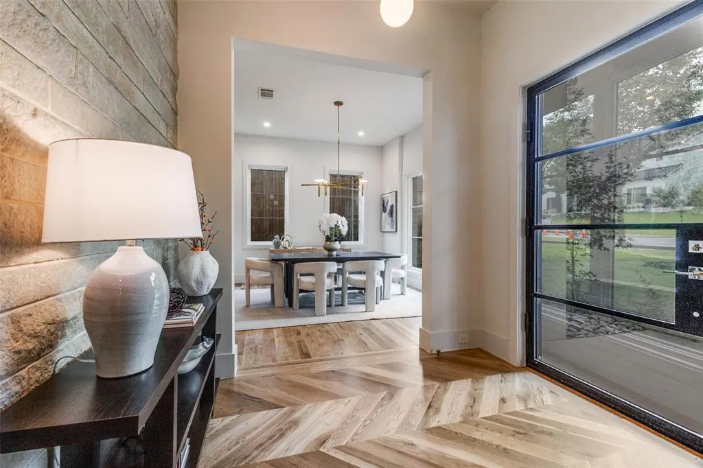 7163 Lyre Lane