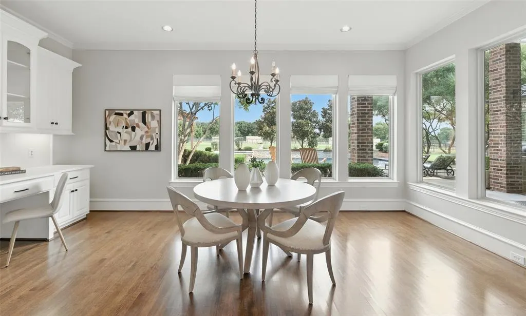 2821 Vista View Lane