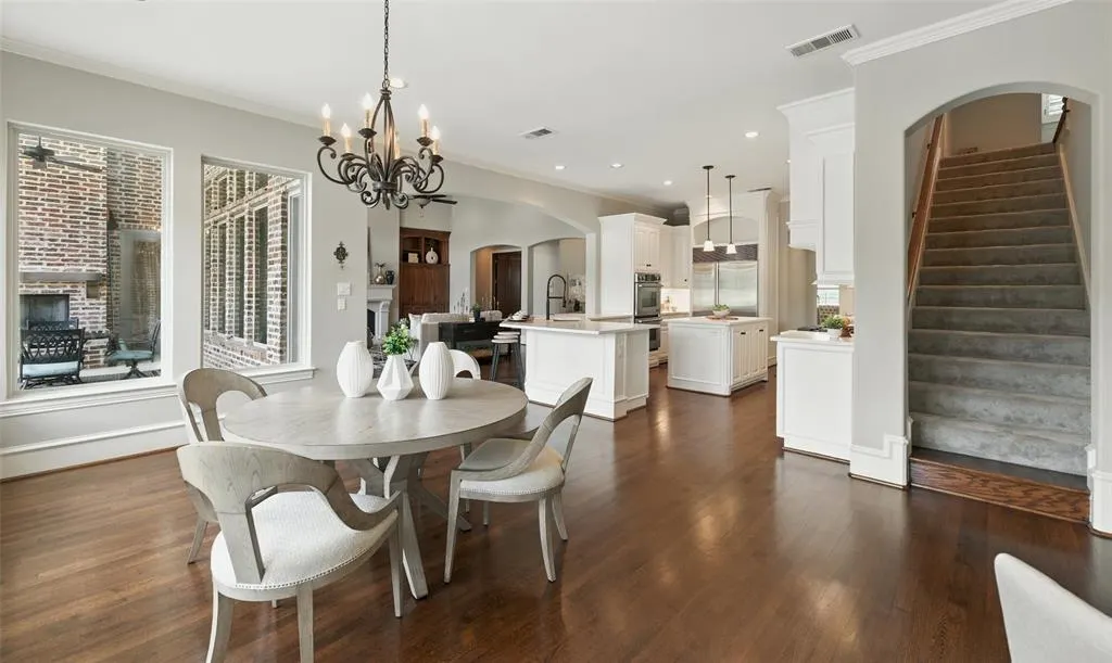 2821 Vista View Lane