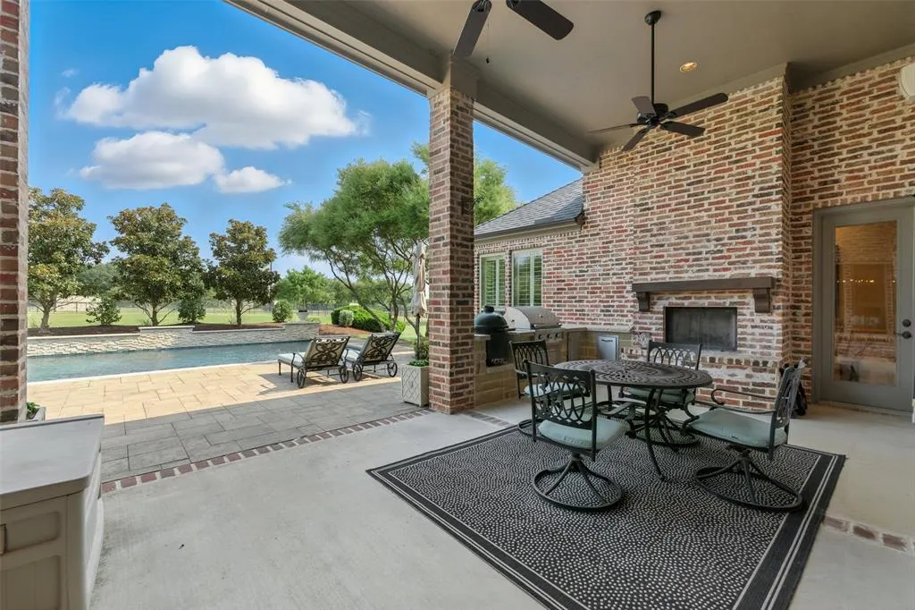 2821 Vista View Lane