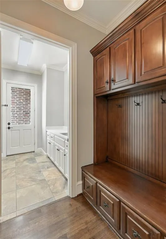 2821 Vista View Lane