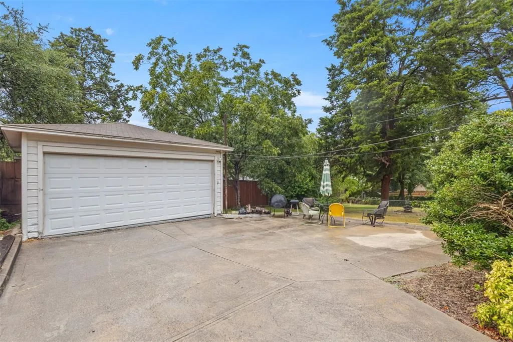 2319 Rexlawn Drive