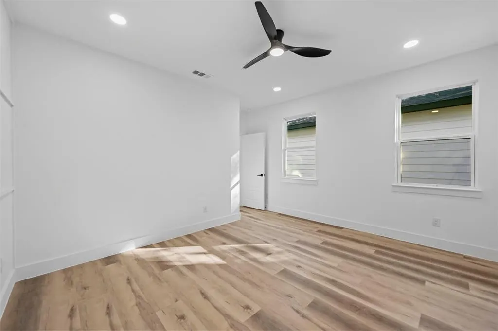 2413 Easley