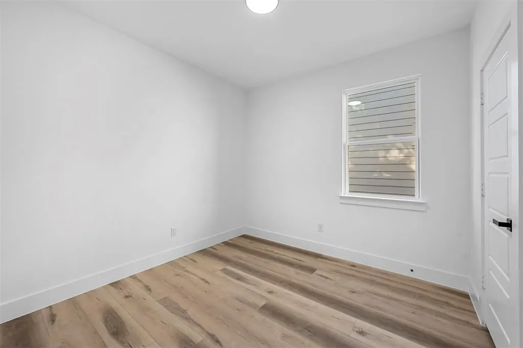2413 Easley