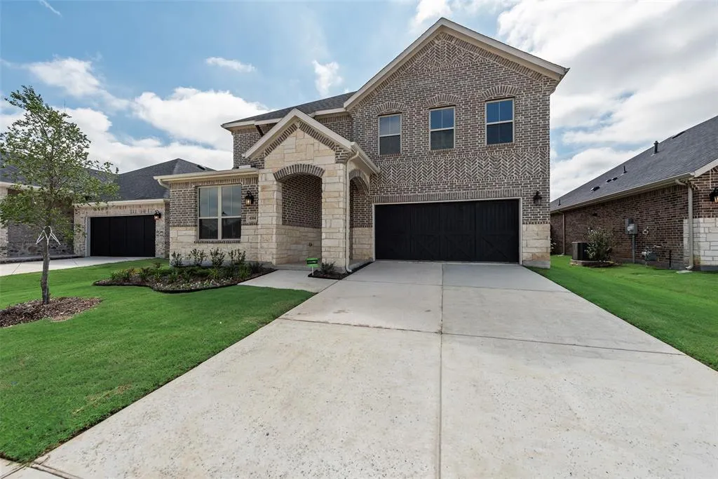 4104 Tarlton Road