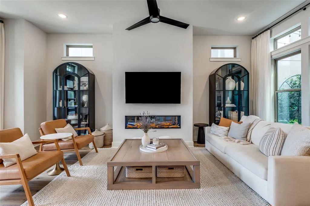 3712 Tussock Drive