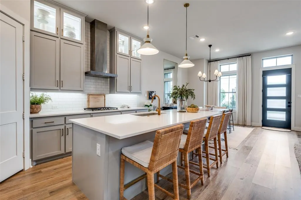 3712 Tussock Drive