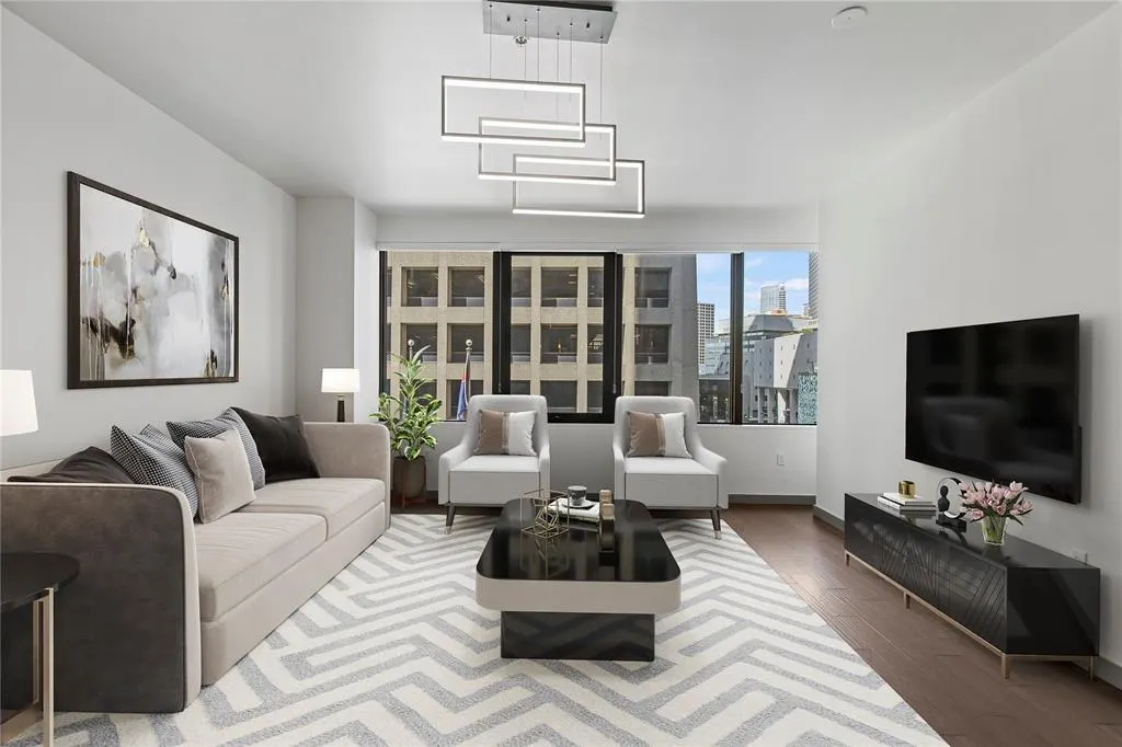1200 Main Street, #508
