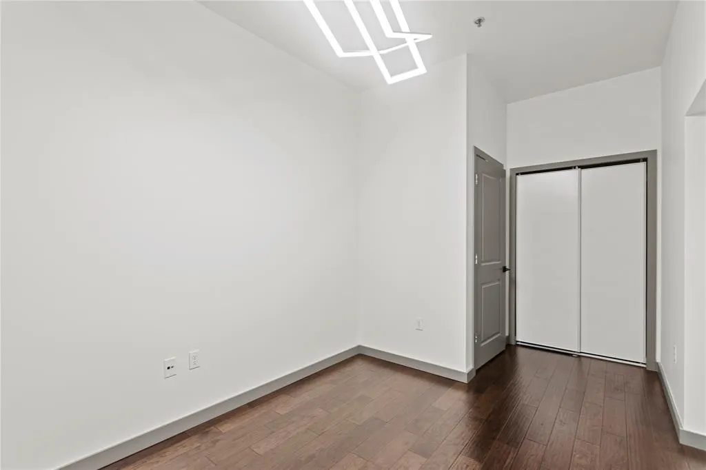 1200 Main Street, #508