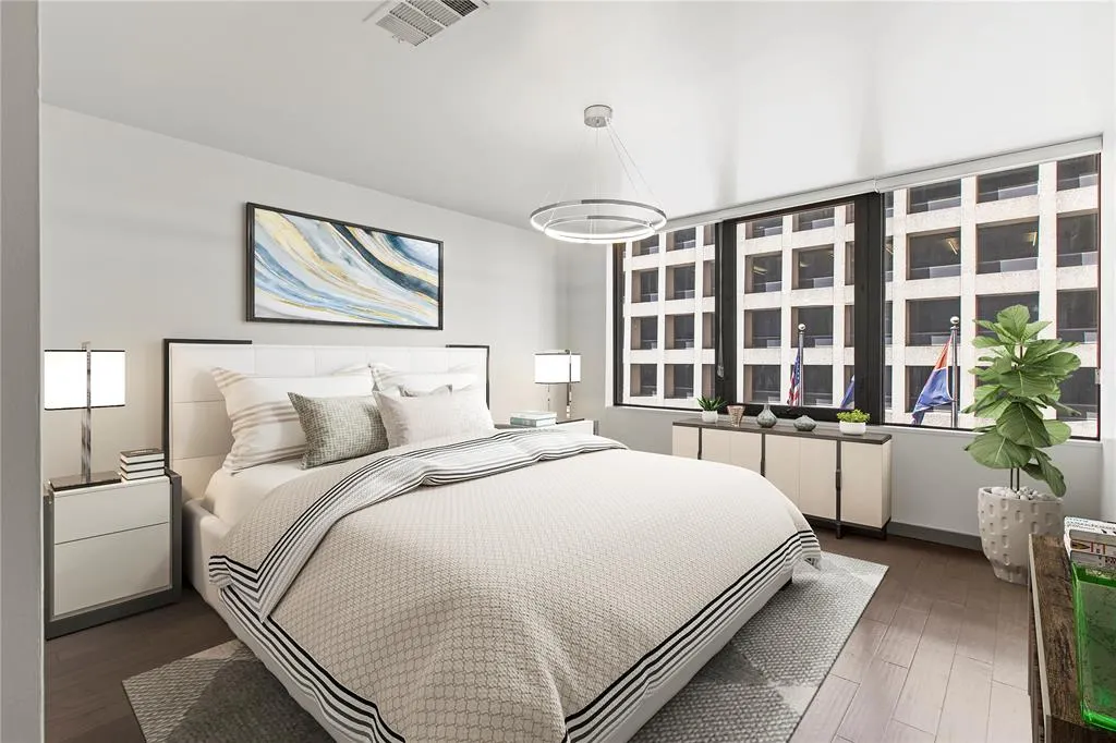 1200 Main Street, #508