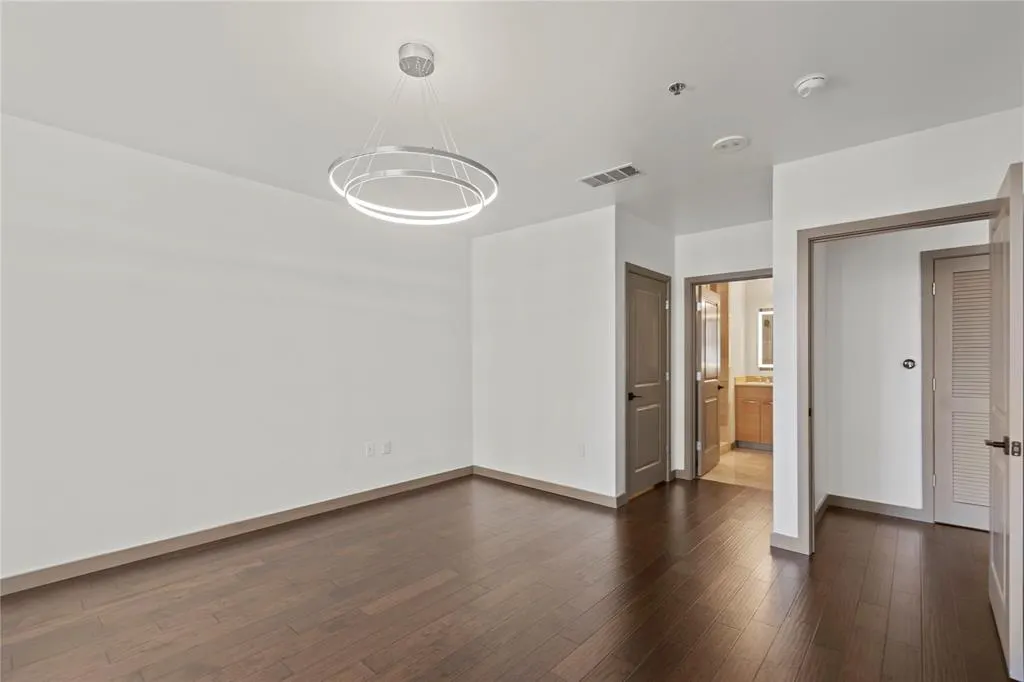 1200 Main Street, #508