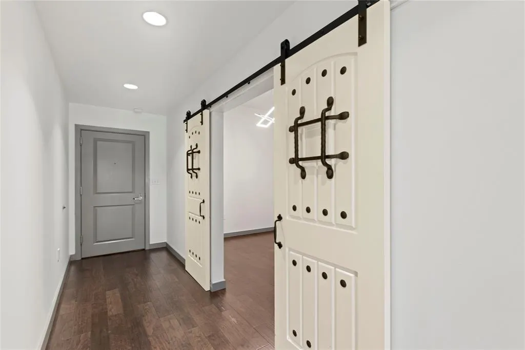 1200 Main Street, #508