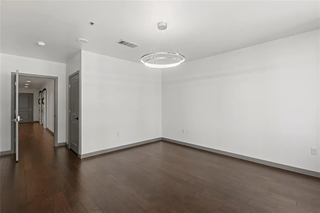 1200 Main Street, #508