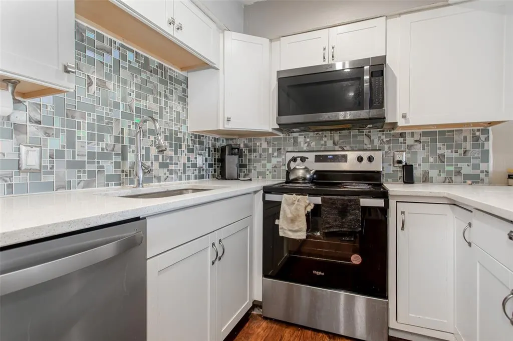 3022 Forest Lane, #221