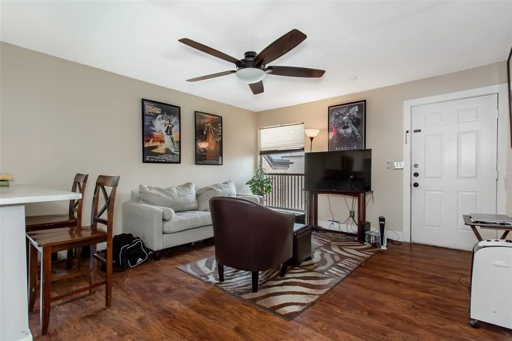 3022 Forest Lane, #221
