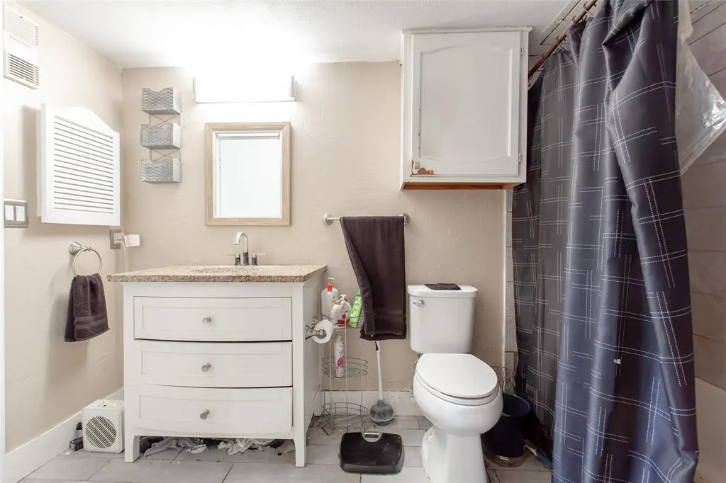 3022 Forest Lane, #221