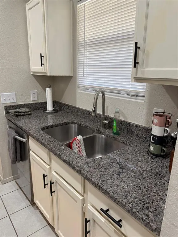 2500 E Park Boulevard, #W5