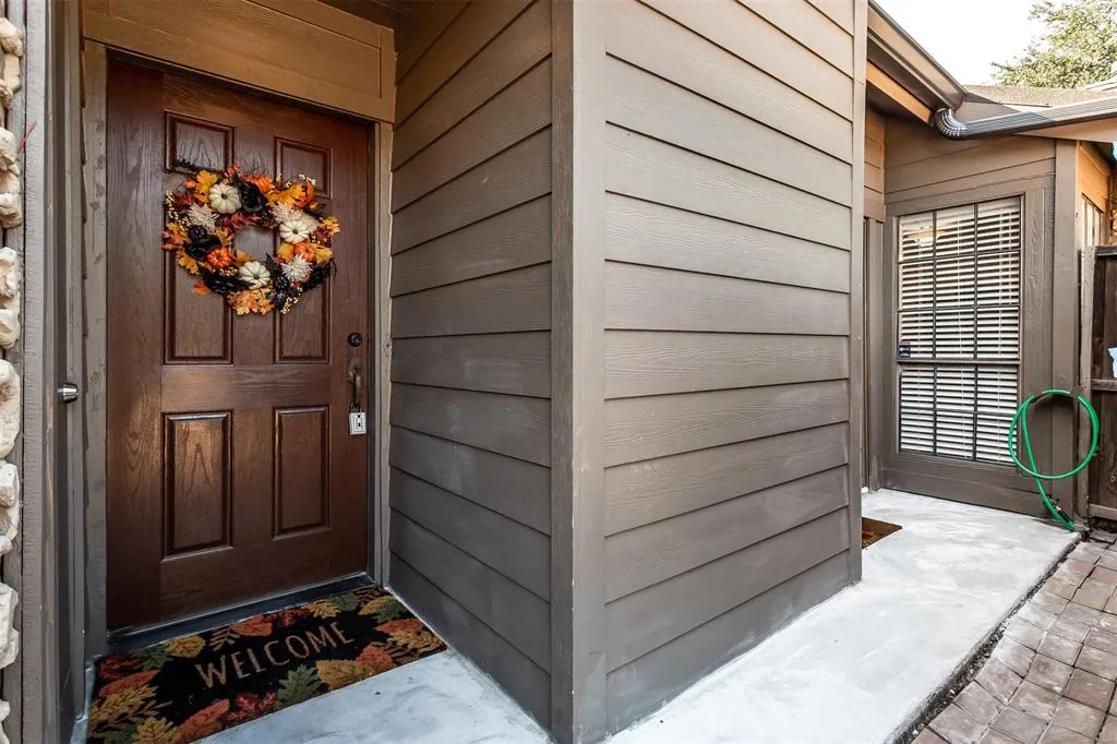 333 Melrose Drive, #10C