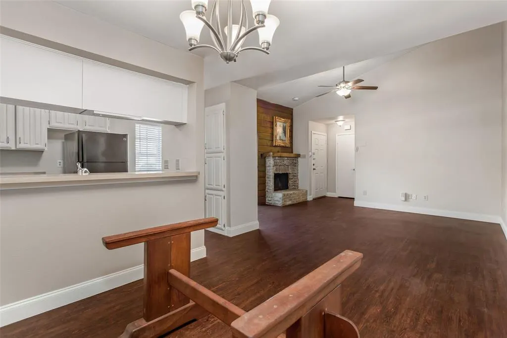 333 Melrose Drive, #10C