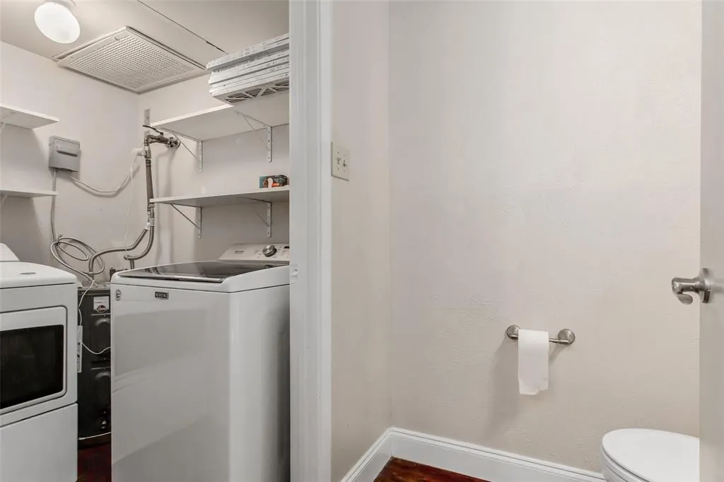 333 Melrose Drive, #10C