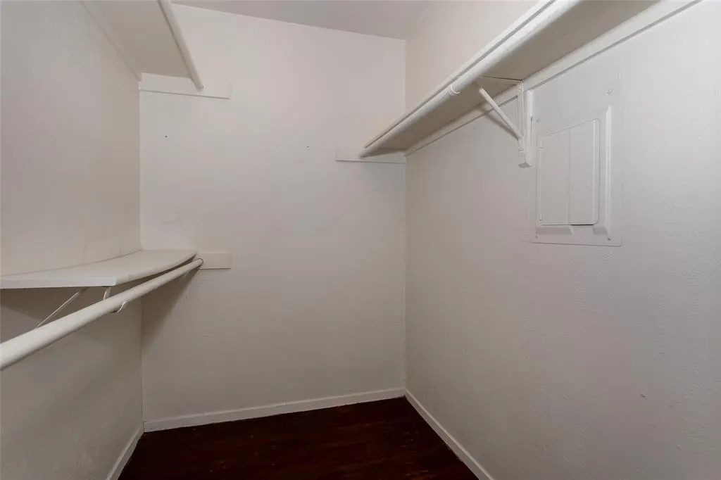 333 Melrose Drive, #10C