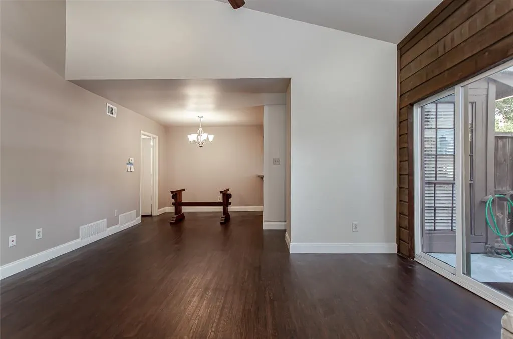 333 Melrose Drive, #10C