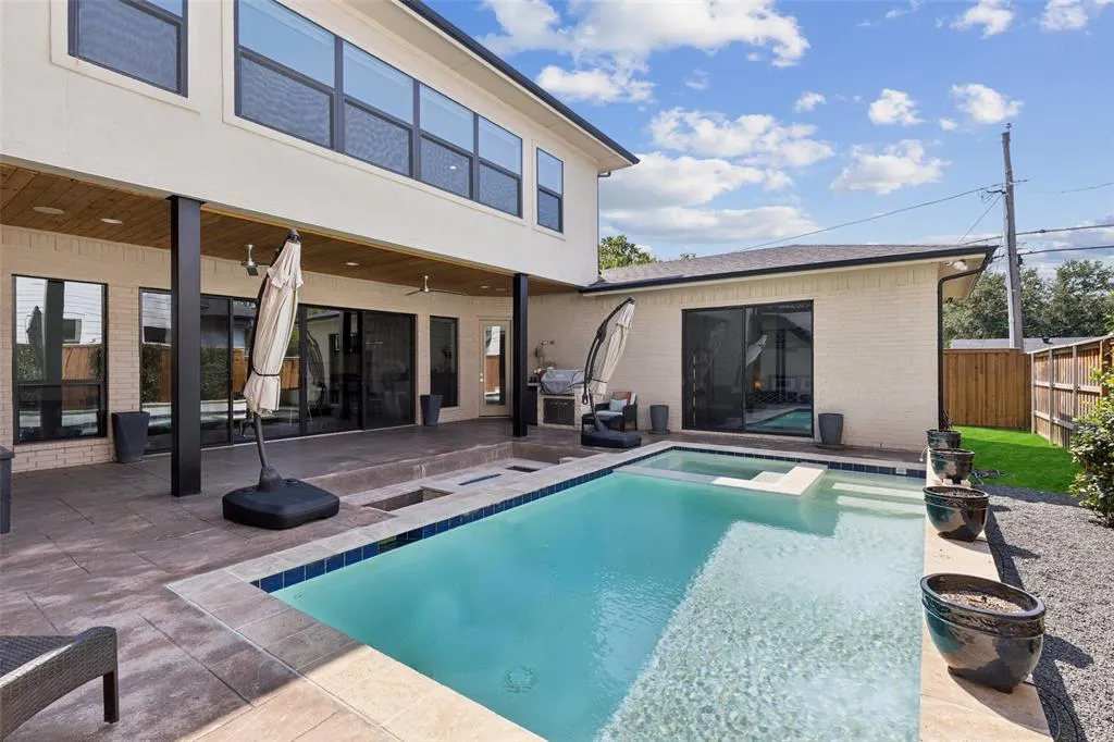 3922 Valley Ridge Road