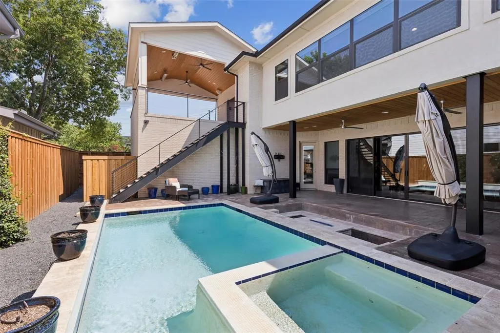 3922 Valley Ridge Road