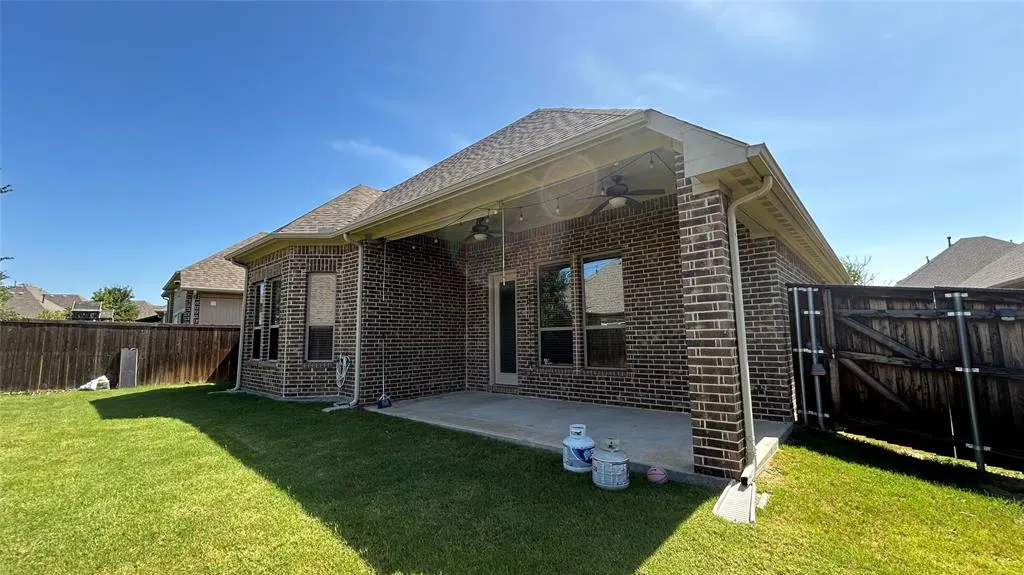 2217 Newton Lane