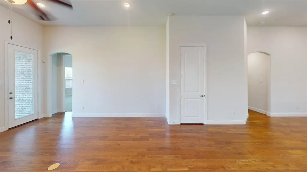 2217 Newton Lane