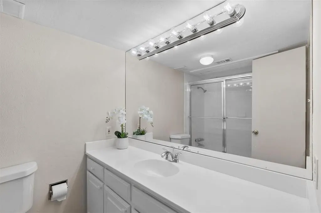 5935 Harvest Hill Road, #1096