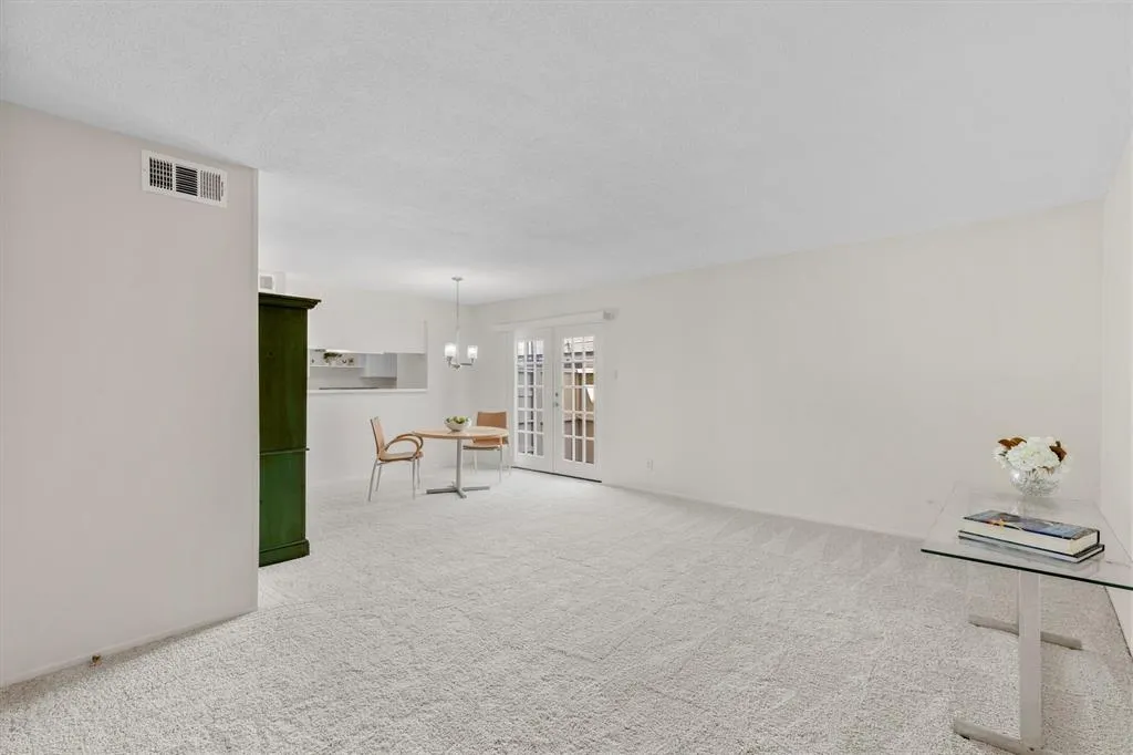 5935 Harvest Hill Road, #1096