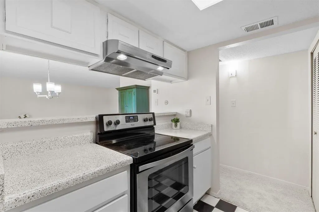 5935 Harvest Hill Road, #1096