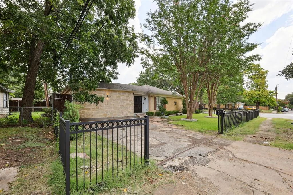 10505 Ferguson Road