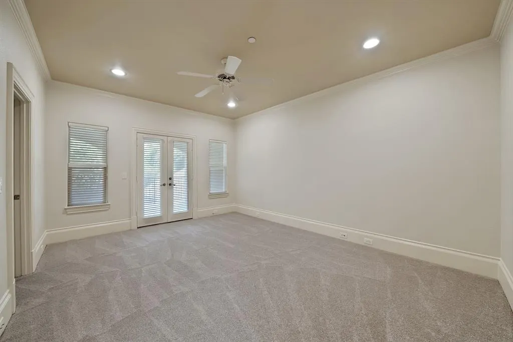 3084 Seneca Drive