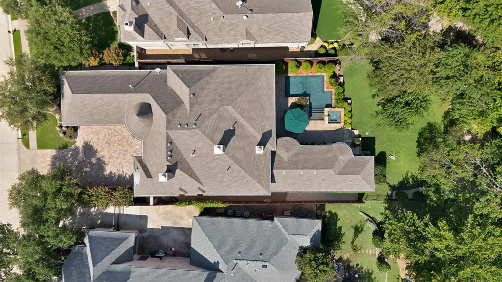 3084 Seneca Drive