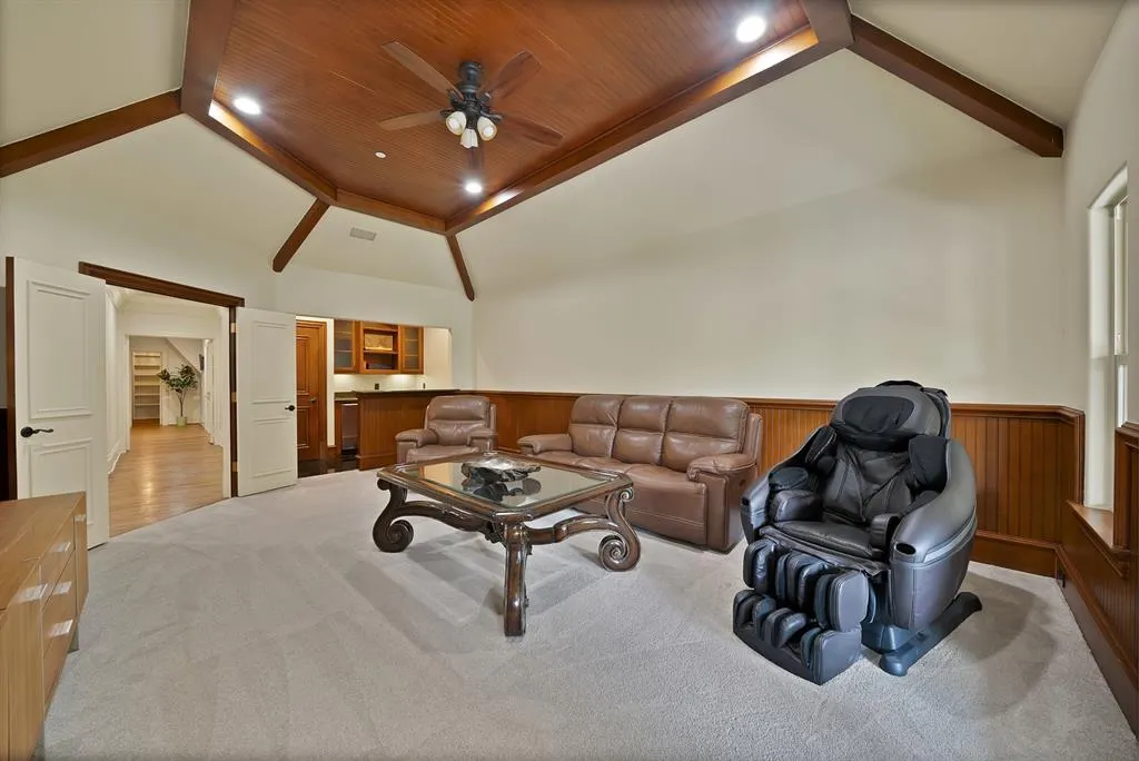3084 Seneca Drive
