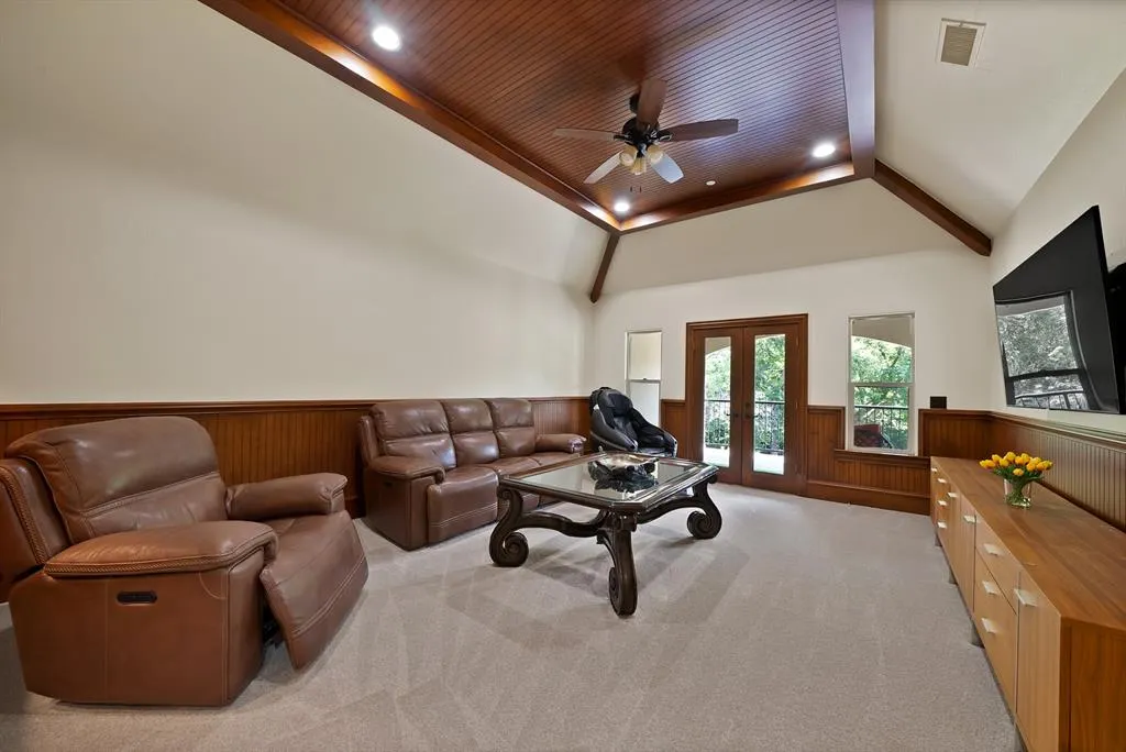 3084 Seneca Drive