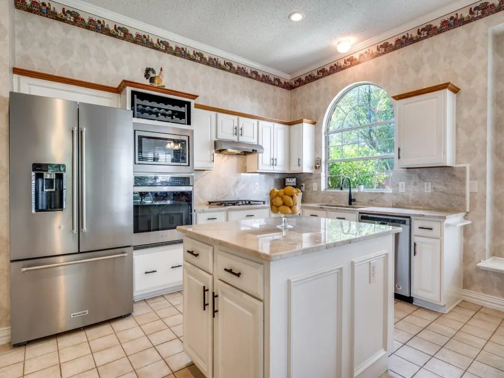 2610 Bordeaux Drive