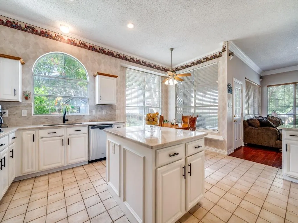 2610 Bordeaux Drive