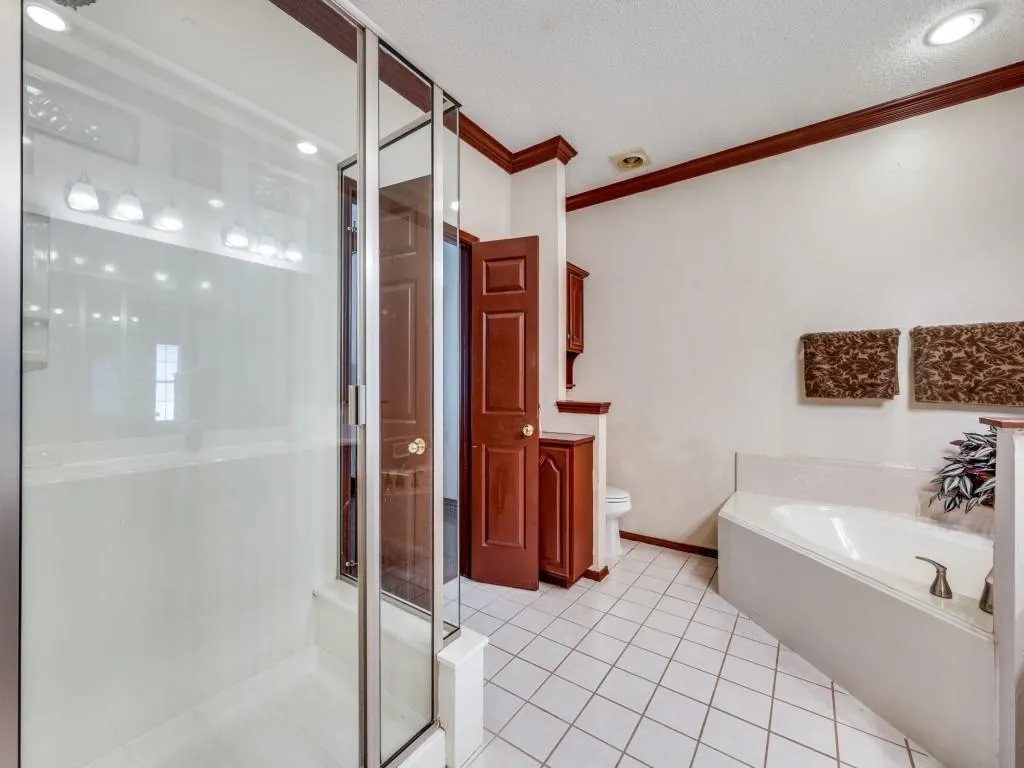 2610 Bordeaux Drive