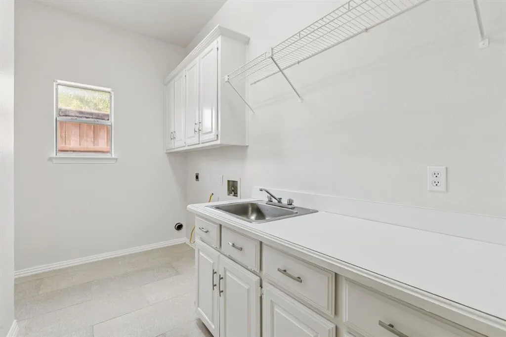 2609 Tulip Drive
